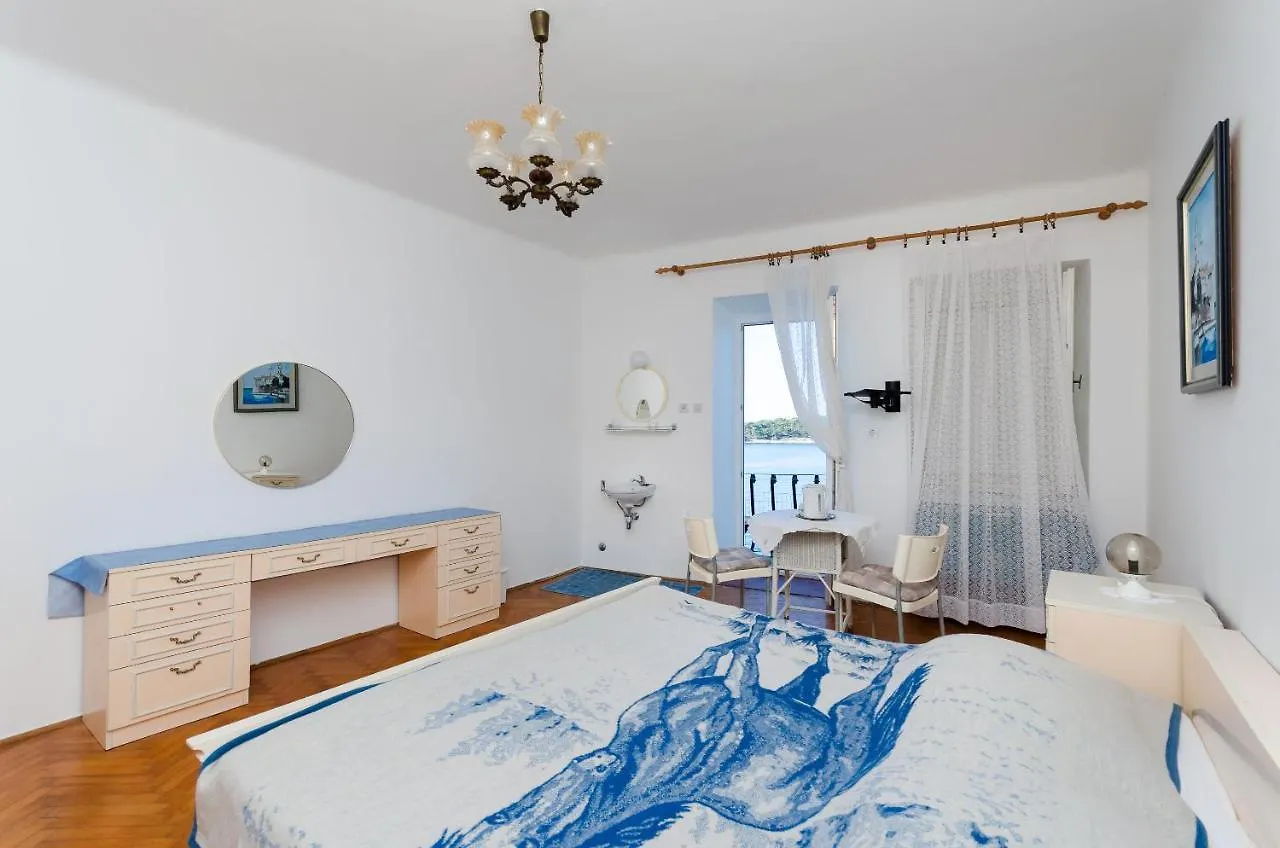 Guest house Rooms Sonja P Rab Town